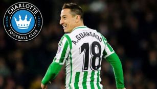 Andrés Guardado en partido con el Betis