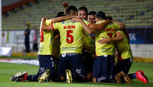 Jugadores del Atlético Morelia festejando un gol