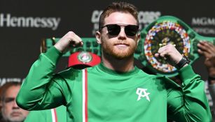 Canelo Álvarez en presentación 