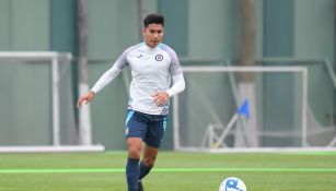 Pol Fernández durante un entrenamiento con Cruz Azul