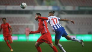 Tecatito Corona en partido ante Gil Vicente