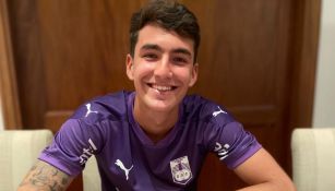 Diego Abreu: Hijo del Loco fichó con el Defensor Sporting de Uruguay