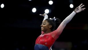 Simone Biles con la Selección de Gimnasia de Estados Unidos