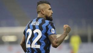 Arturo Vidal en festejo con Inter de Milan