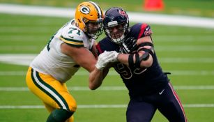 J.J. Watt en un partido con los Texans contra Green Bay