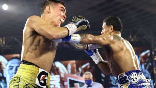 Óscar Valdez y  Alacrán Berchelt en pelea