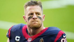 JJ Watt previo a un partido de la NFL