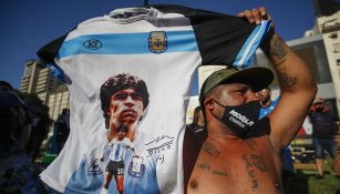La protesta de los fans de Diego Maradona