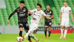 Acciones entre Santos y Xolos en el Guardianes 2020