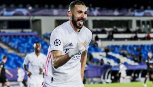 Karim Benzema festeja una anotación con el Real Madrid