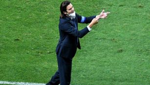 Solari da indicaciones en el Clásico Nacional