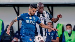 Tecatito Corona en el partido entre el Porto y el Portimonense 