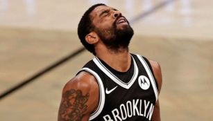 Kyrie Irving en un partido con los Nets