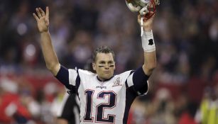 Tom Brady festeja un triunfo de los Pats