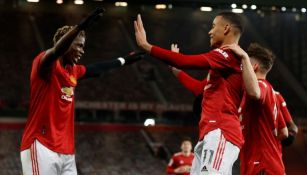 Jugadores del Manchester United festejando un gol a favor