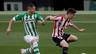 Guido Rodríguez durante un partido con el Betis