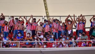 Afición de Chivas en el Estadio Akron 