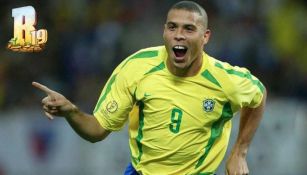 Ronaldo Nazario en festejo de gol