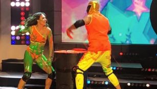 Tinieblas Jr. y Macky González en programa de baile 