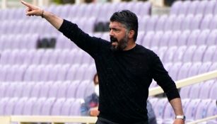 Gennaro Gattuso dirigiendo al Napoli