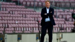 Ronald Koeman en un partido con Barcelona