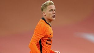 Donny van de Beek durante un partido con Países Bajos 