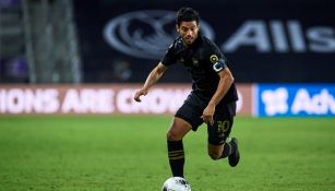 Carlos Vela durante un partido con LAFC