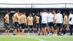 Pumas en un partido de preparación 