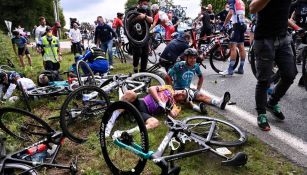 Tour de Francia: Aficionada provocó caída masiva de ciclistas