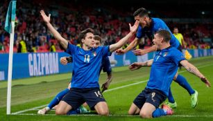 Chiesa festeja su gol contra Austria