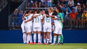 Jugadoras de la Selección Mexicana Femenil previo a un partido