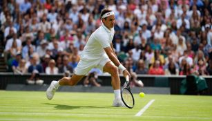 Federer, durante un partido de tenis en Wimbledon