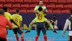 David Ospina festejando el pase a Semifinales de Colombia