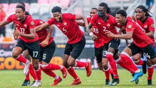 Trinidad y Tobago en festejo ante la selección de Guyana Francesa