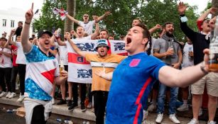 Aficionados ingleses previo a la Final de la Eurocopa