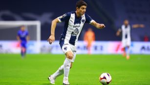 Stefan Medina en acción con Rayados