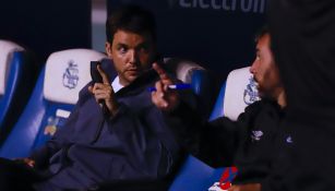 Nicolás Larcamón en derrota vs Chivas