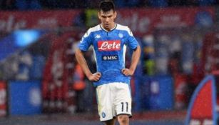 Hirving Lozano en un partido del Napoli