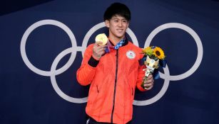 Daiki Hashimoto con su segunda presea de Oro en Tokio 2020