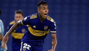 Sebastián Villa en acción con Boca Juniors