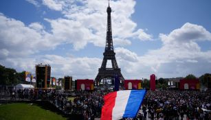 París recibe el relevo olímpico tras Tokio 2020