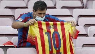 Aficionado con la playera de Messi