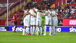 Jugadores de Pumas previo al partido vs Necaxa