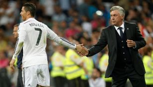 Cristiano Ronaldo durante partido junto a Carlo Ancelotti 