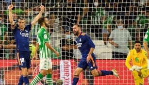 Carvajal celebrando su gol vs el Betis