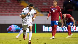 Orbelín en festejo de gol