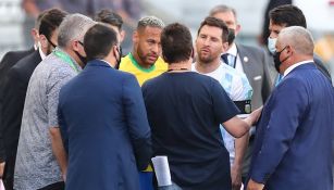 Messi y Neymar en suspensión del Brasil vs Argentina