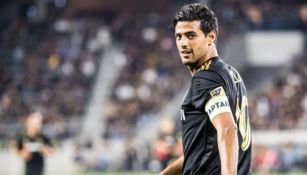 Carlos Vela durante un partido con LA FC