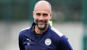 Pep Guardiola durante entrenamiento del Manchester City