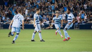 Jugadores del Sporting de Kansas City festejando un gol a favor